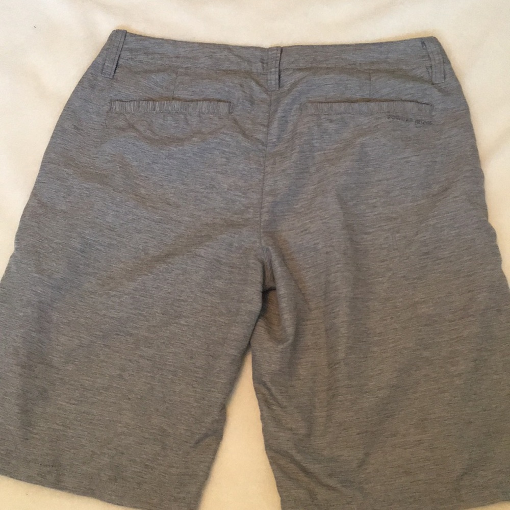 Powder Room Golf Shorts - Picture 4 of 5